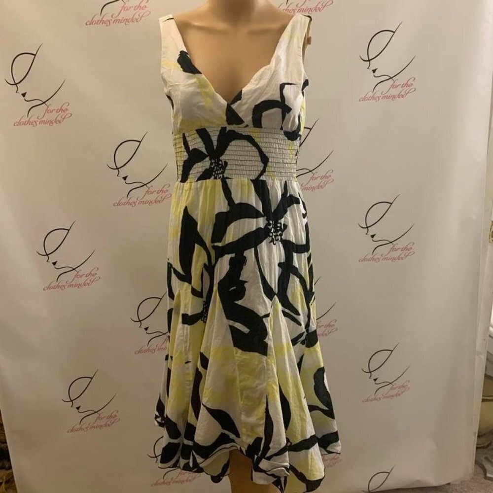 Bisou Bisou. Size 4. Cotton Lined Sleeveless Sundress. Full Skirt. B54